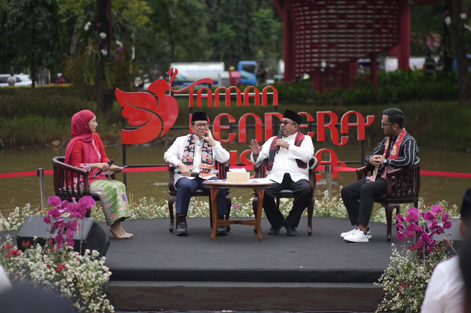 Gubernur Pramono Anung dan Wakil Gubernur (Wagub) Rano Karno, dalam Satu Tahun Membangun dari Bawah