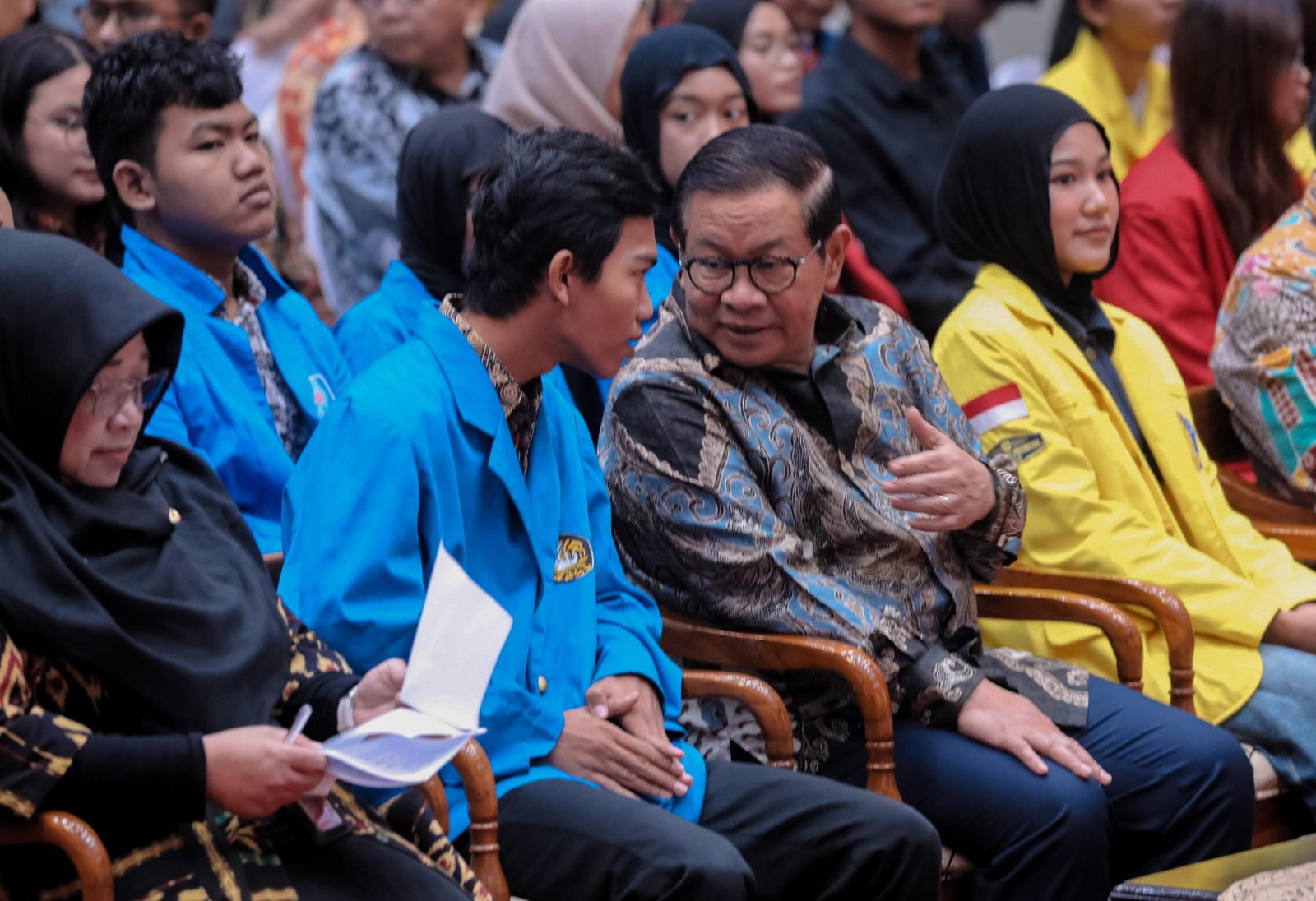 Gubernur DKI Jakarta, Pramono Anung, menghadiri Forum Orientasi Penerima Baru Kartu Jakarta Mahasiswa Unggul (KJMU) Tahap II Tahun 2025 di Balai Kota Jakarta, pada Kamis (19/2)