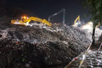 Dinas Lingkungan Hidup (DLH) DKI Jakarta bergerak cepat mengaktifkan Operasi Tanggap Darurat longsor TPST Bantargebang yang terjadi pada Minggu (8/3).