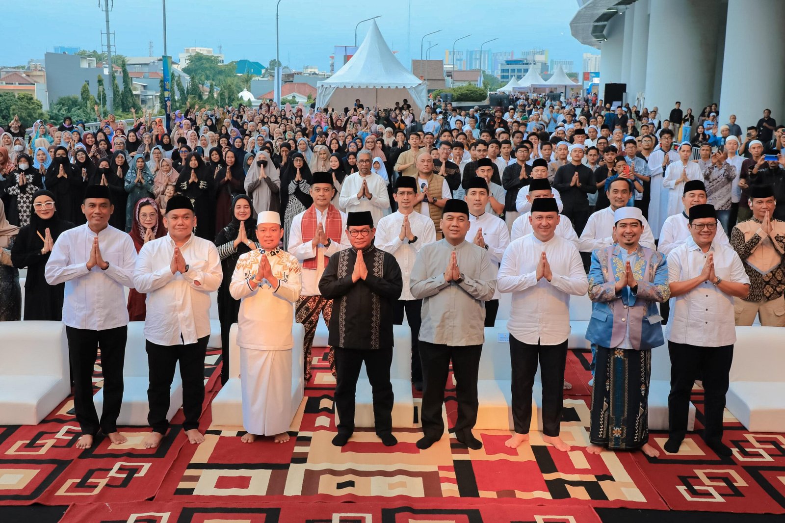 Gubernur DKI Jakarta Pramono Anung menghadiri JIS Ramadan Fest 2026 yang digelar di Concourse Zona Timur Jakarta International Stadium (JIS)