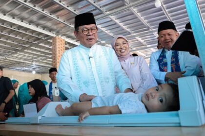 Gubernur DKI Jakarta, Pramono Anung, menggelar Safari Ramadan di wilayah Kepulauan Seribu pada Jumat (13/3/2026).