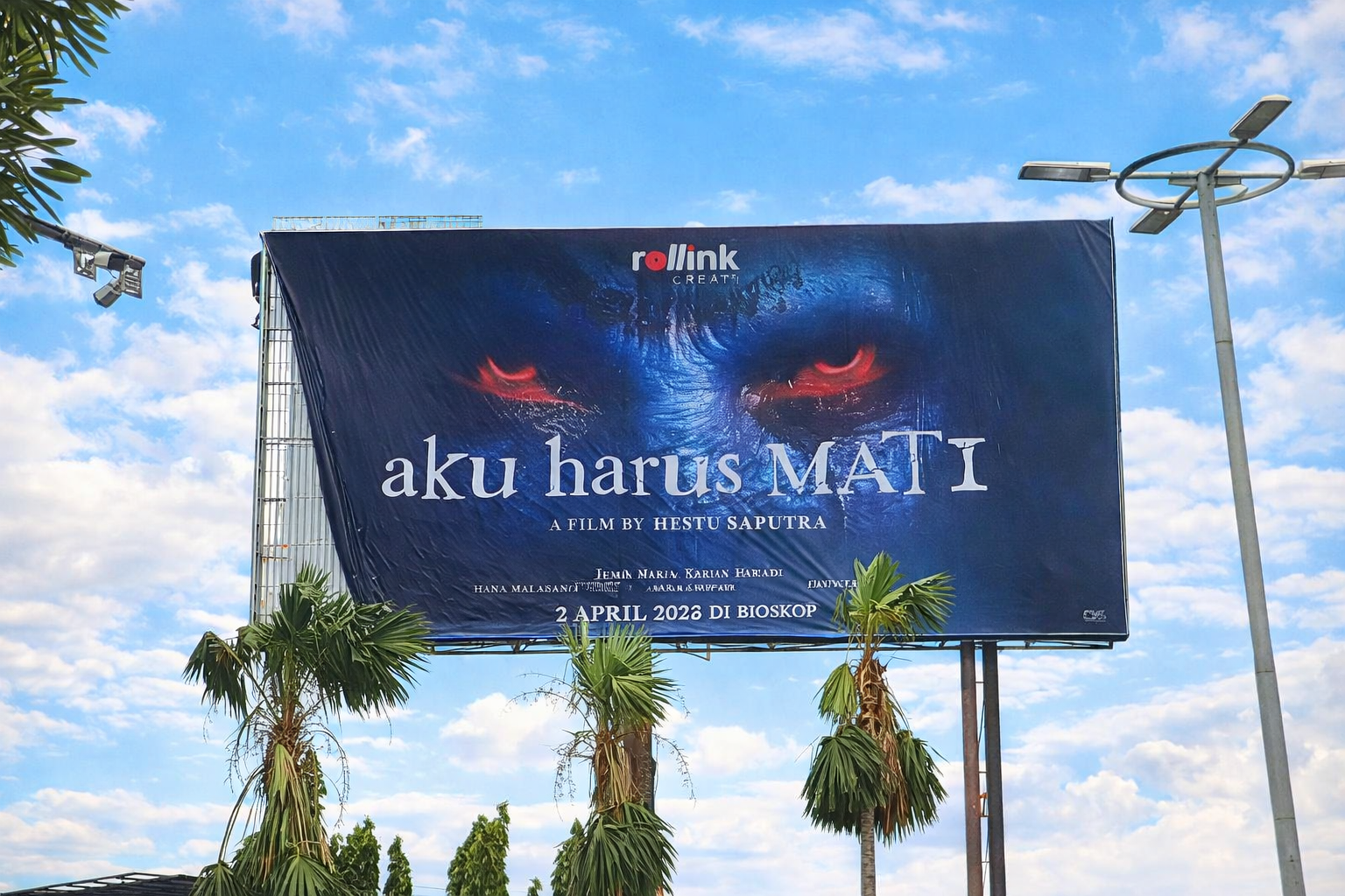 Pemprov DKI Jakarta menertibkan baliho film ‘Aku Harus Mati’ di sejumlah titik karena dinilai sensitif dan berpotensi mengganggu psikologis masyarakat.
