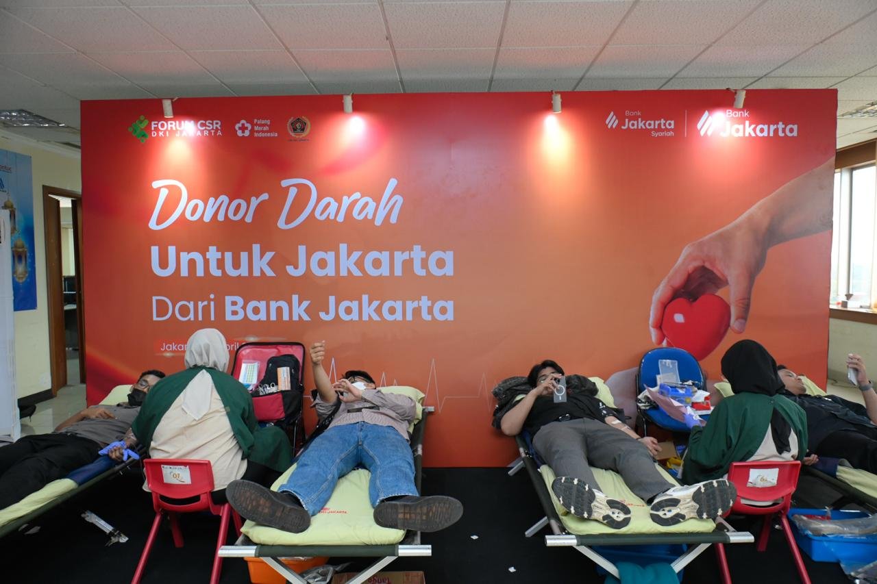 Sebagai rangkaian kegiatan Hari Ulang Tahun ke 65, Bank Jakarta menggelar kegiatan donor darah kolaboratif bersama PWI Jaya, PMI Provinsi DKI Jakarta, dan Forum CSR DKI Jakarta