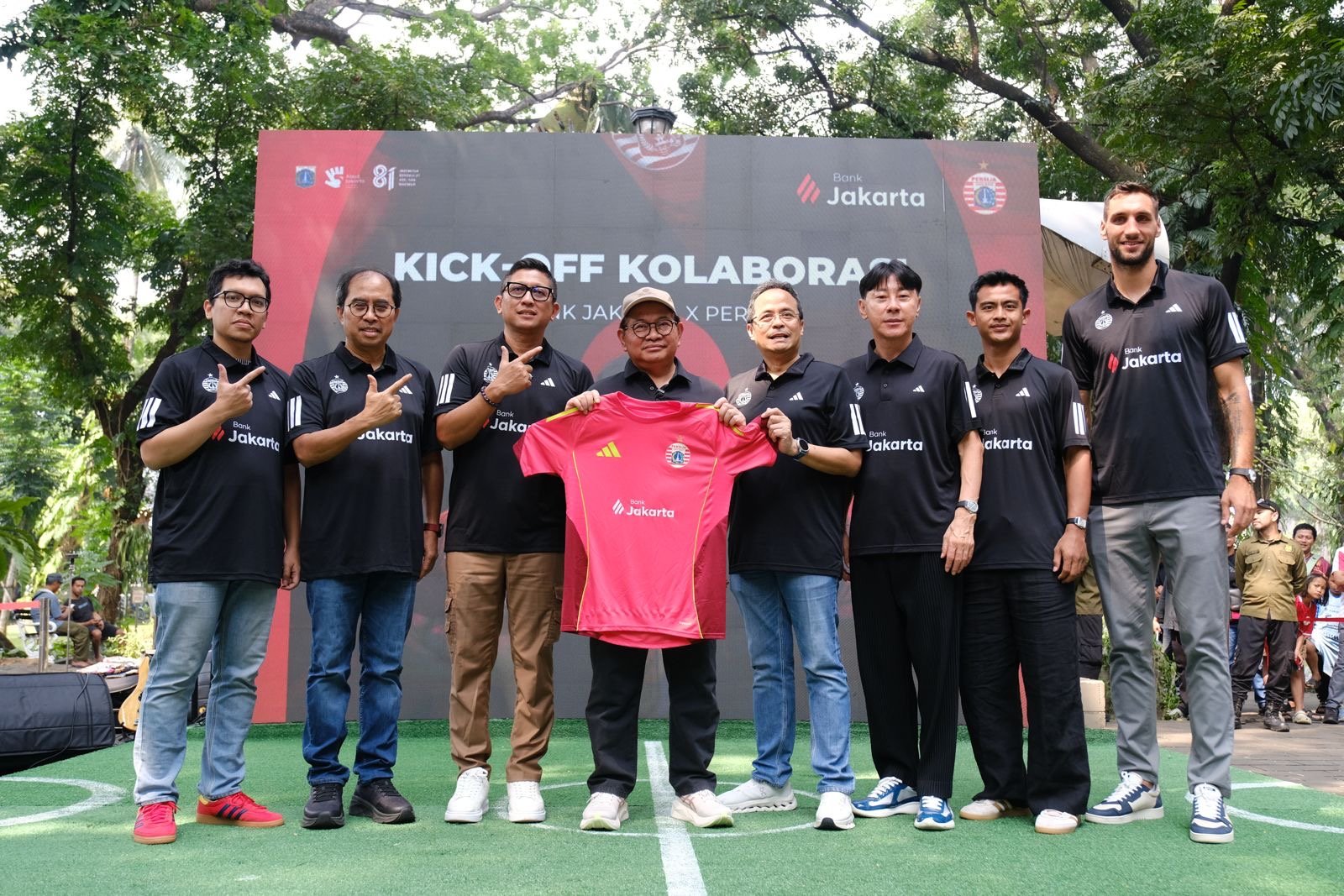 Bank Jakarta memperkuat kolaborasi dengan Persija Jakarta menjelang musim baru. Persija membidik trofi liga sebagai kado HUT ke-500 Jakarta.