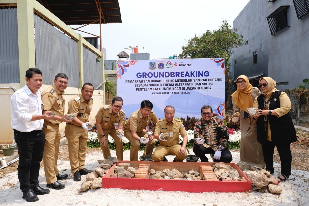 Bank Jakarta membangun biodigester komunal di Rorotan dan Rawa Badak, Jakarta Utara, dengan kapasitas mengolah 500 kg sampah organik per hari.