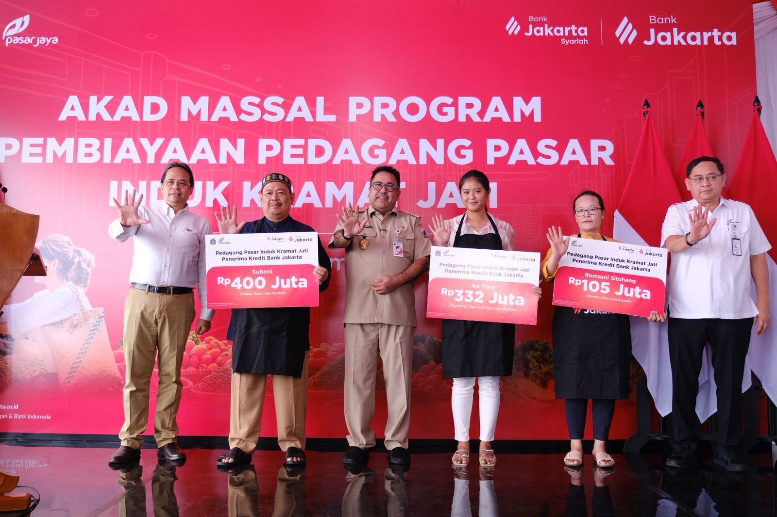 Pembiayaan Bank Jakarta membantu pedagang Pasar Induk Kramat Jati mengembangkan usaha. Plafon KUR dan Non-KUR tersedia hingga Rp500 juta.