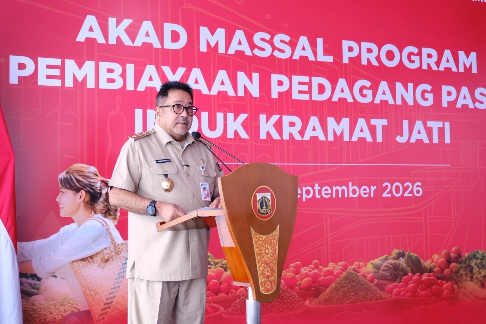 Bank Jakarta menyalurkan pembiayaan KUR dan Non-KUR kepada pedagang Pasar Induk Kramat Jati dengan plafon hingga Rp500 juta untuk mendorong UMKM naik kelas.