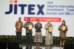 Rano Karno membuka JITEX dan FKI Jakarta 2026 di JIEXPO Kemayoran, mendorong UMKM dan pelaku kreatif memperluas pasar serta melindungi karya.